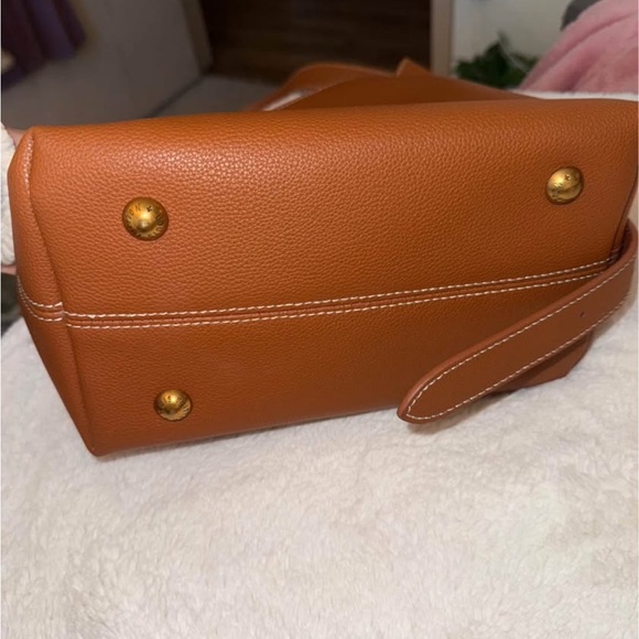 Louis Vuitton Tan Leather Hobo Bag - Picture 4 of 4